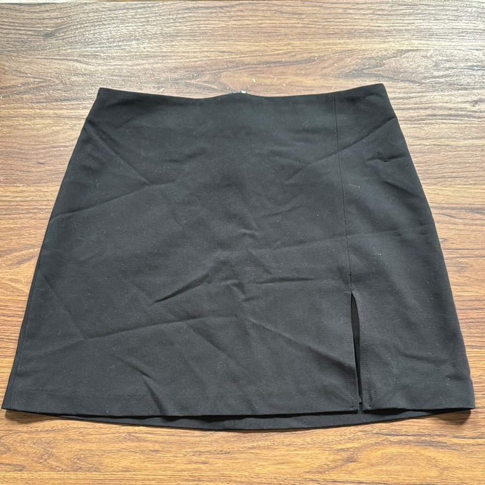 Aritzia Sunday Best Tatiana Skirt